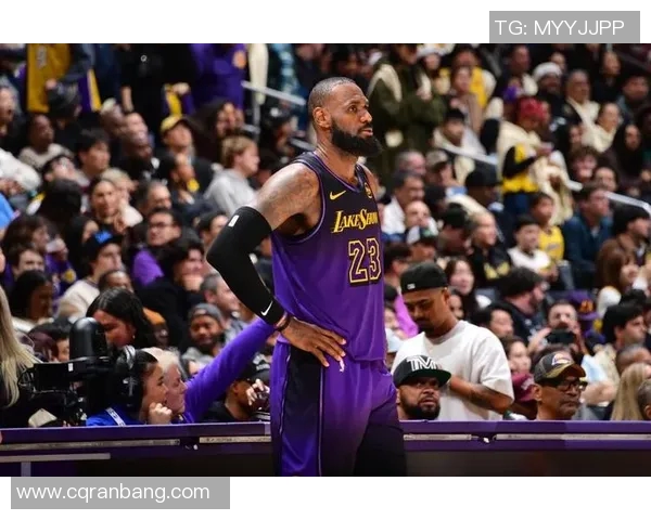 詹姆斯28+11+11失绝平球坎宁安20+10 湖人憾负活塞 詹姆斯28+11+11失绝平球坎宁安20+10 湖人憾负活塞