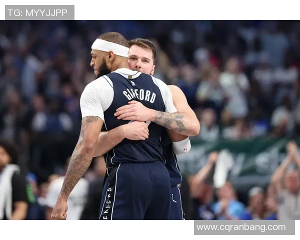 布鲁斯-布朗:多特是强硬防守代表裁判很少吹他 我正朝这方向去做 布鲁斯-布朗:多特是强硬防守代表裁判很少吹他 我正朝这方向去做