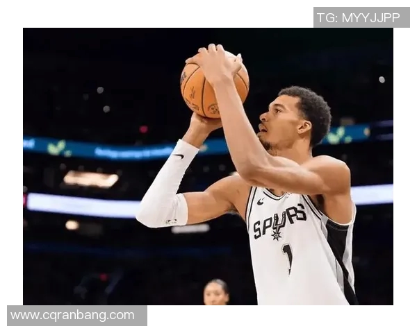 马刺主帅：文班慢下来耐心阅读 我们就能打得高效